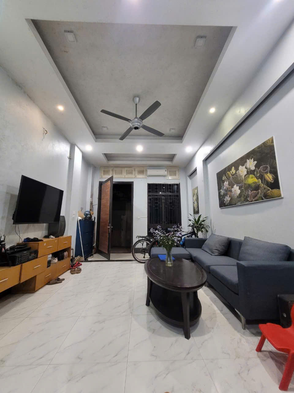 NHÀ ĐẸP TỰ XÂY-GIANG BIÊN-LONG BIÊN , FULL NỘI THẤT, NGÕ RỘNG THOÁNG,  Ô TÔ  – GIÁ 5.7 TỶ