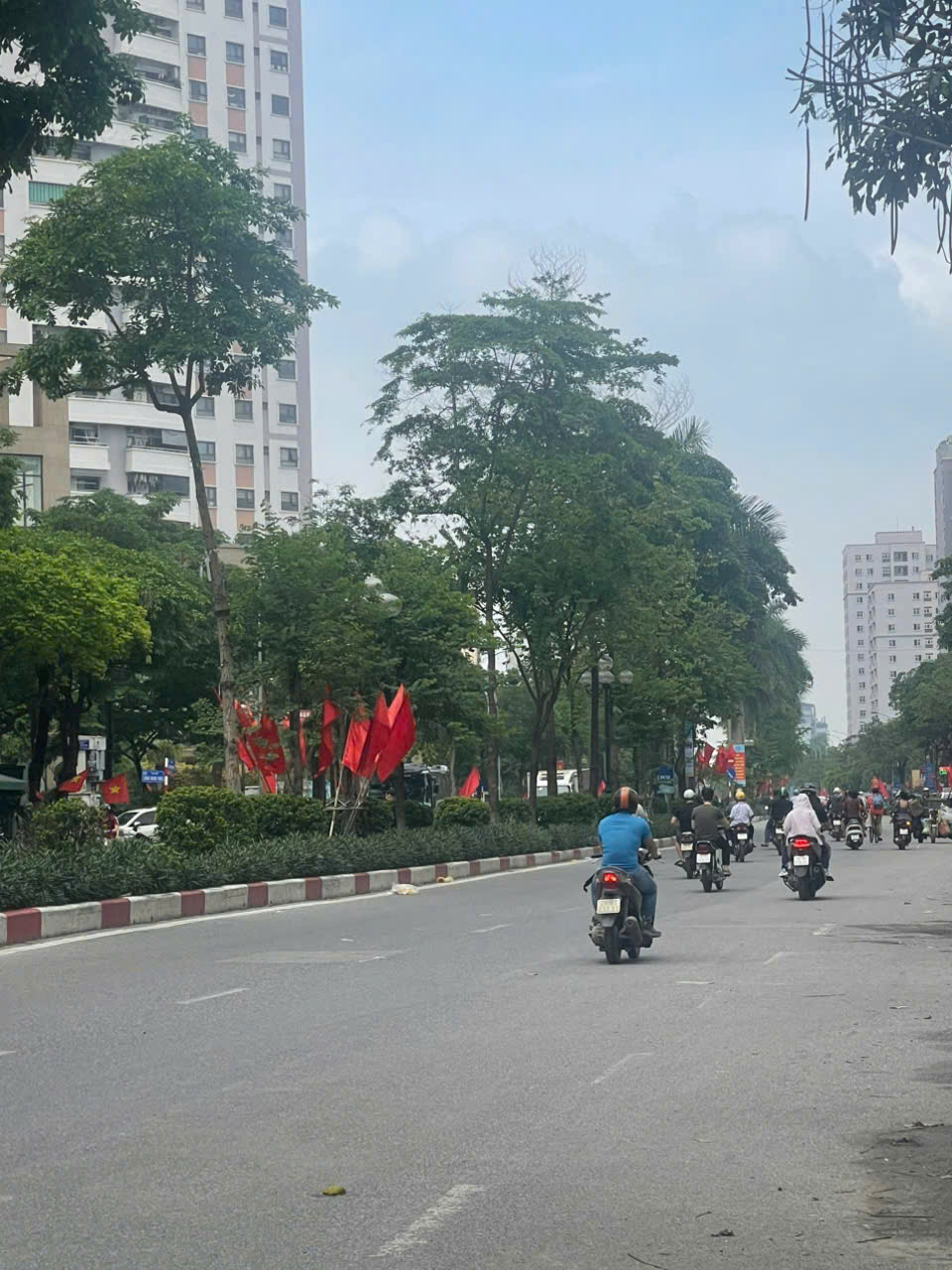 HOT! SỞ HỮU NGAY NHÀ NGUYỄN CHÍNH – TÂN MAI- HOÀNG MAI – VỊ TRÍ ĐẸP