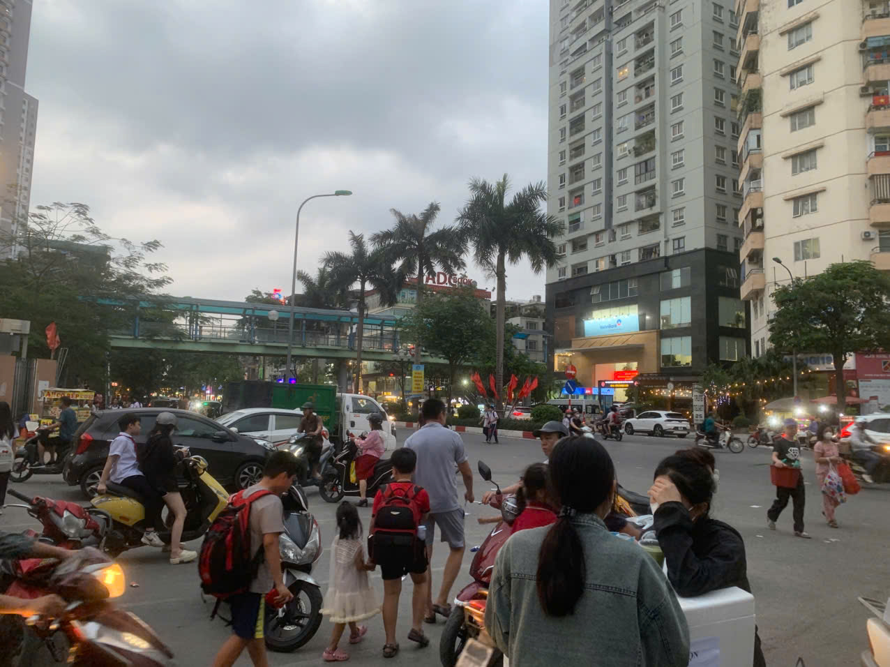 HOT! SỞ HỮU NGAY NHÀ NGUYỄN CHÍNH – TÂN MAI- HOÀNG MAI – VỊ TRÍ ĐẸP