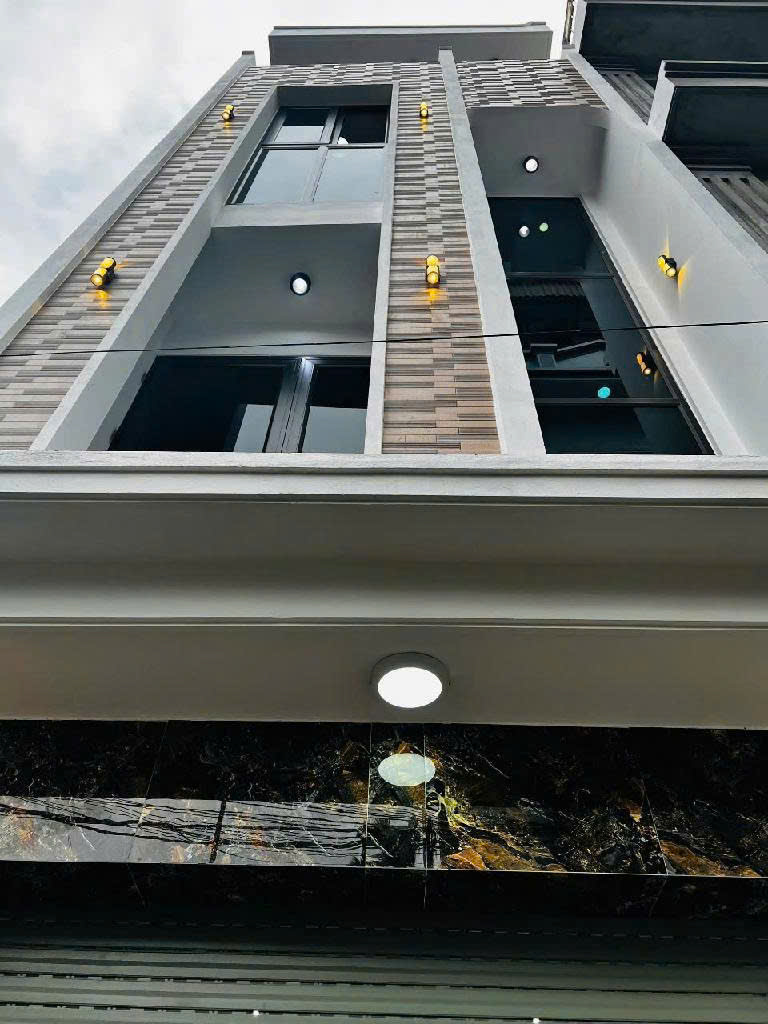 BÁN NHÀ 4 TẦNG GẦN CẦU TỰ KHOÁT, NGŨ HIỆP, THANH TRÌ – Ô TÔ VÀO NHÀ