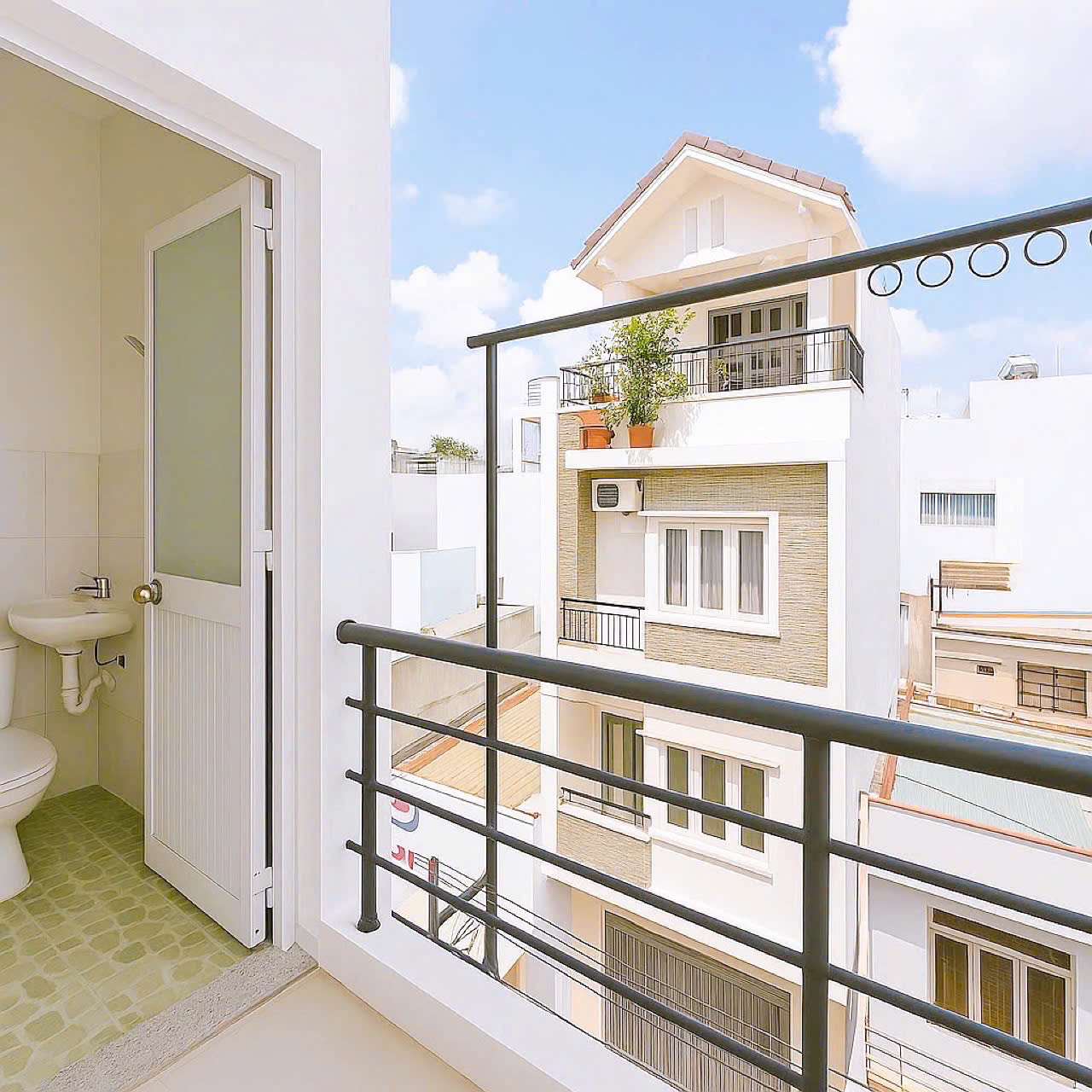 Bán nhà Lô góc, hẻm Xe hơi Phạm Văn Hai, QUẬN TÂN BÌNH, Sổ vuông 4.7×15 m,15.2 tỷ
