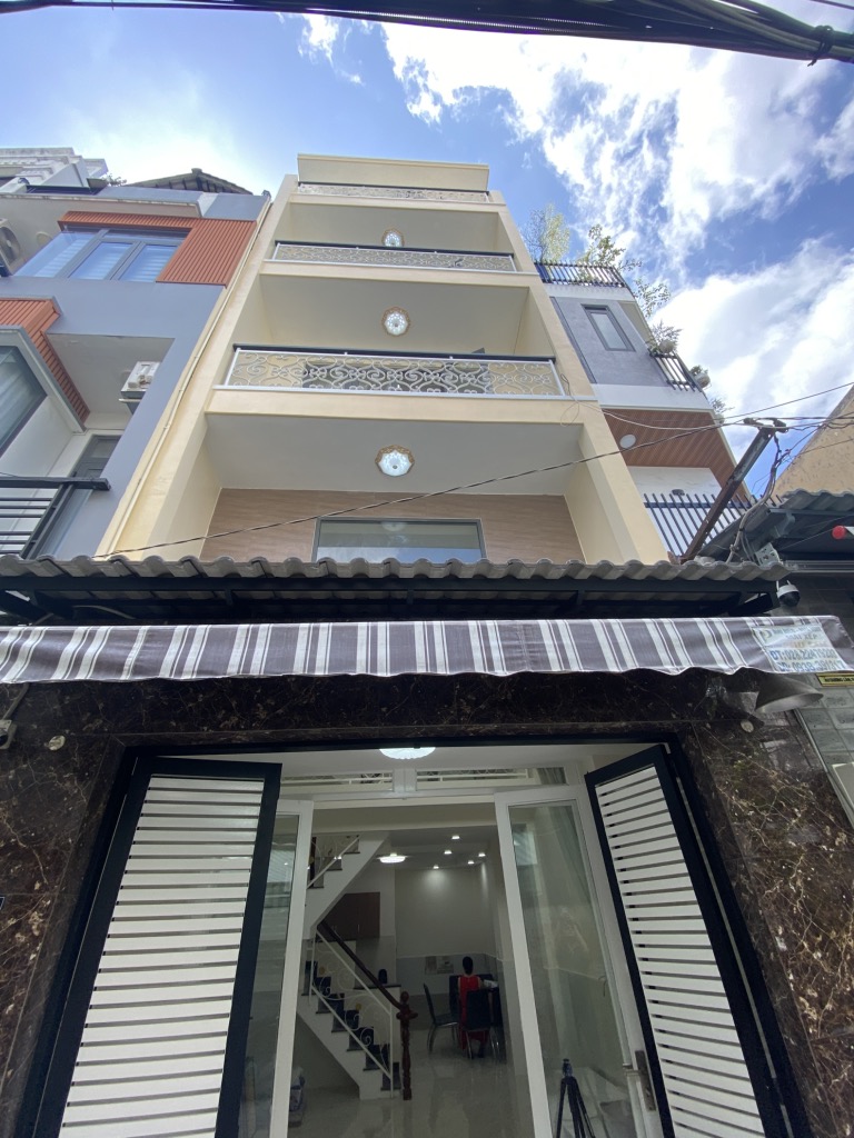 BÁN NHÀ TUYỆT ĐẸP 5 TẦNG 4*10M, NỞ HẬU NHỈNH 6 TỶ, ÂU DƯƠNG LÂN, QUẬN 8, NHÀ MỚI TOANH VÀO Ở NGAY