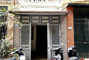 BÁN NHÀ LÃNG YÊN – Ô TÔ ĐỖ CỬA – NGÕ THÔNG –  30M² – 3.2M MT – CHỈ 10.2 TỶ