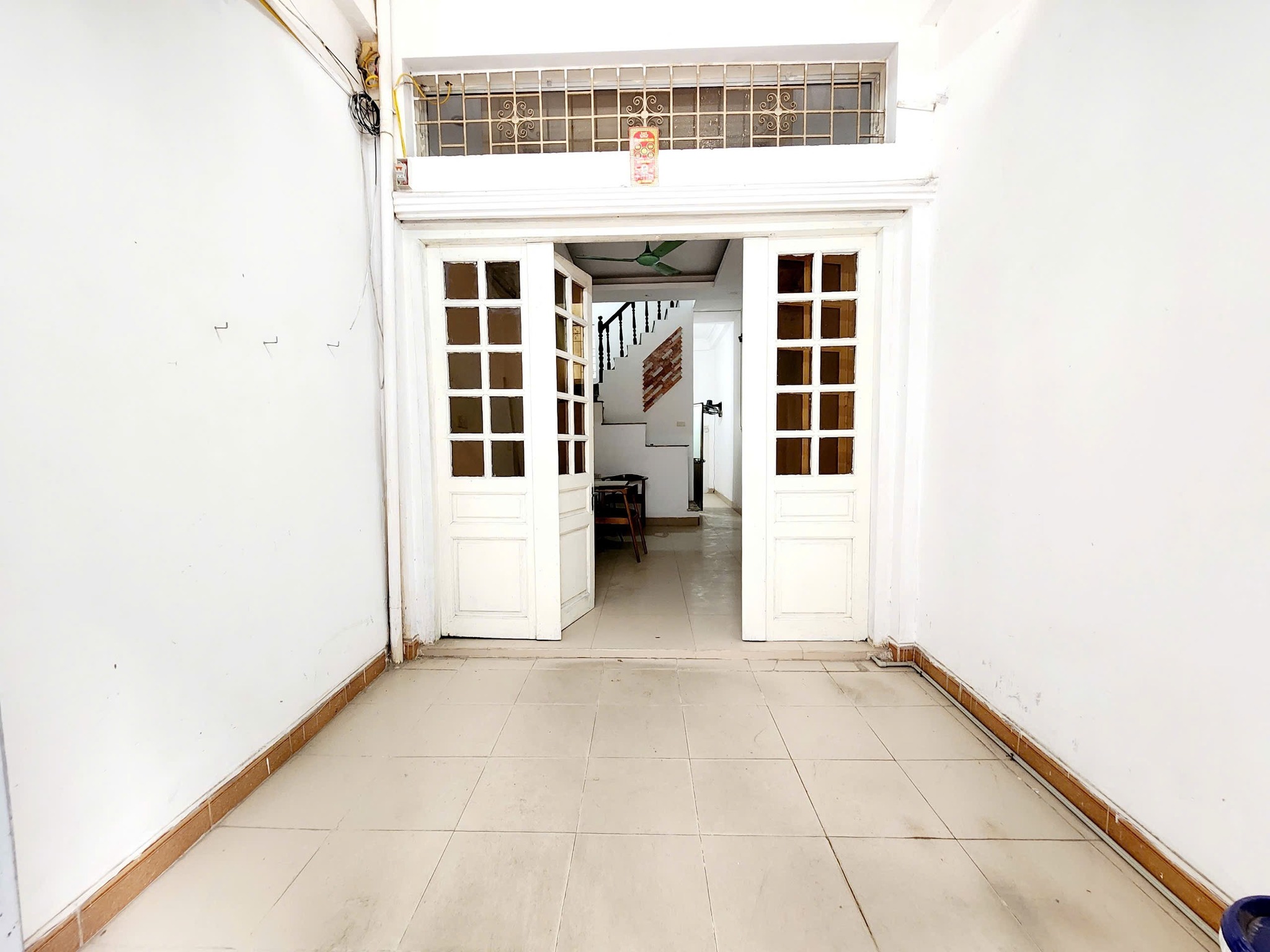 BÁN NHÀ LÃNG YÊN – Ô TÔ ĐỖ CỬA – NGÕ THÔNG –  30M² – 3.2M MT – CHỈ 10.2 TỶ