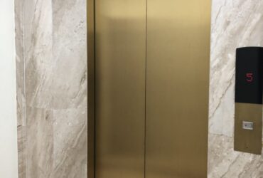 Nhà tôi cho thuê nhà hai cửa đi, mới, 93m2_ 4T; vỉa hè, Duy Tân-29 Tr