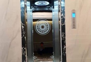 Cho thuê nhà hai mặt tiền,mới, 99m2_ 5T; vỉa hè, Nguyễn Khánh Toàn-31 Tr