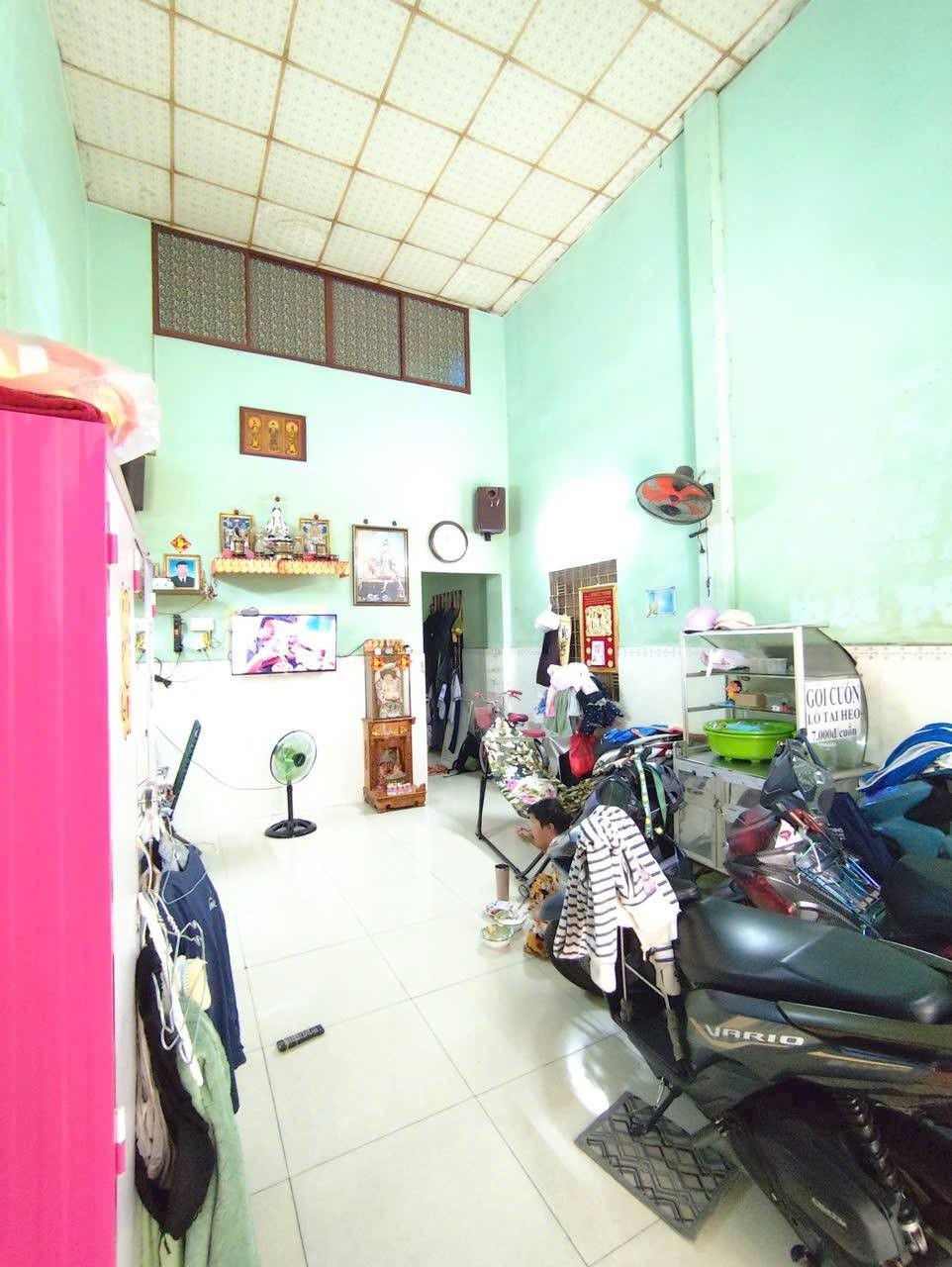 Bán nhà riêng 65m2, Hẻm xe tải Đường Hòa Bình, Quận Tân Phú