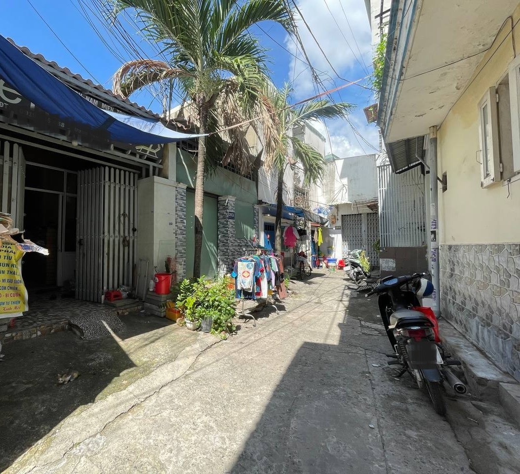 Bán nhà riêng 92m2, Hẻm xe tải 5m Đường Lê Trọng Tấn, Tân Phú