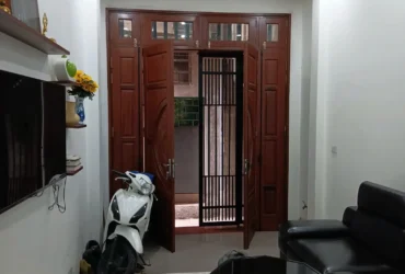 bán Nhà  Ngõ Thịnh Hào1 35/38m2.  4 tầng. mặt tiền3.1m giá  8.8 tỷ Đống Đa Hà Nội