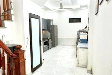 bánn nhà  Khuyến Lương 40m2. 5 tầng. mặt tiền3.5m giá dẹp  7.3 tỷ Hoàng Mai Hà Nội