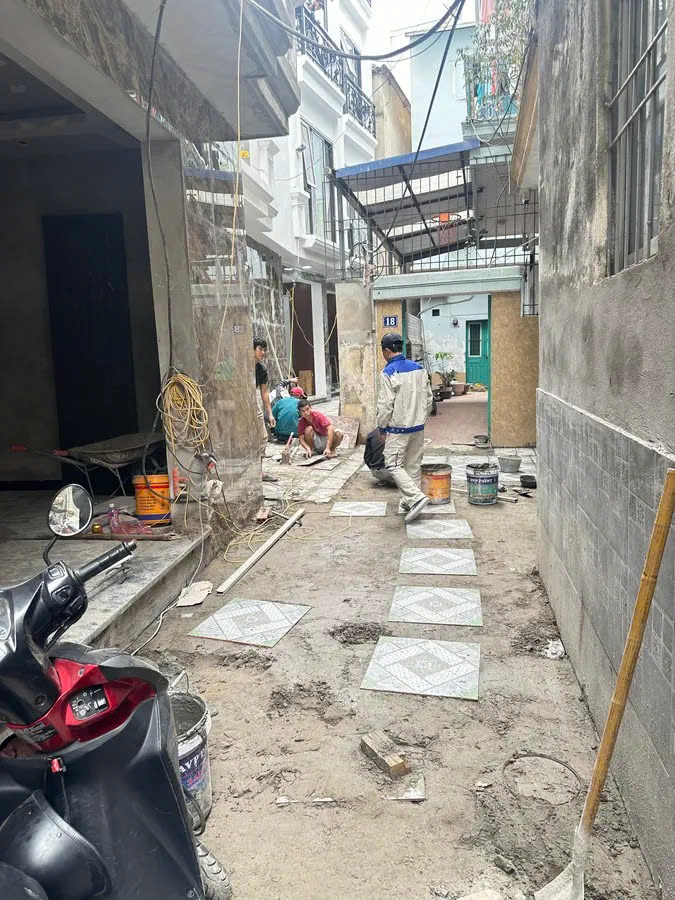 Bán Nhà  Láng Hạ 30/33m2. 5 tầng. .mặt tiền 3m.giá 7.1 tỷ  Đống Đa Hà Nội