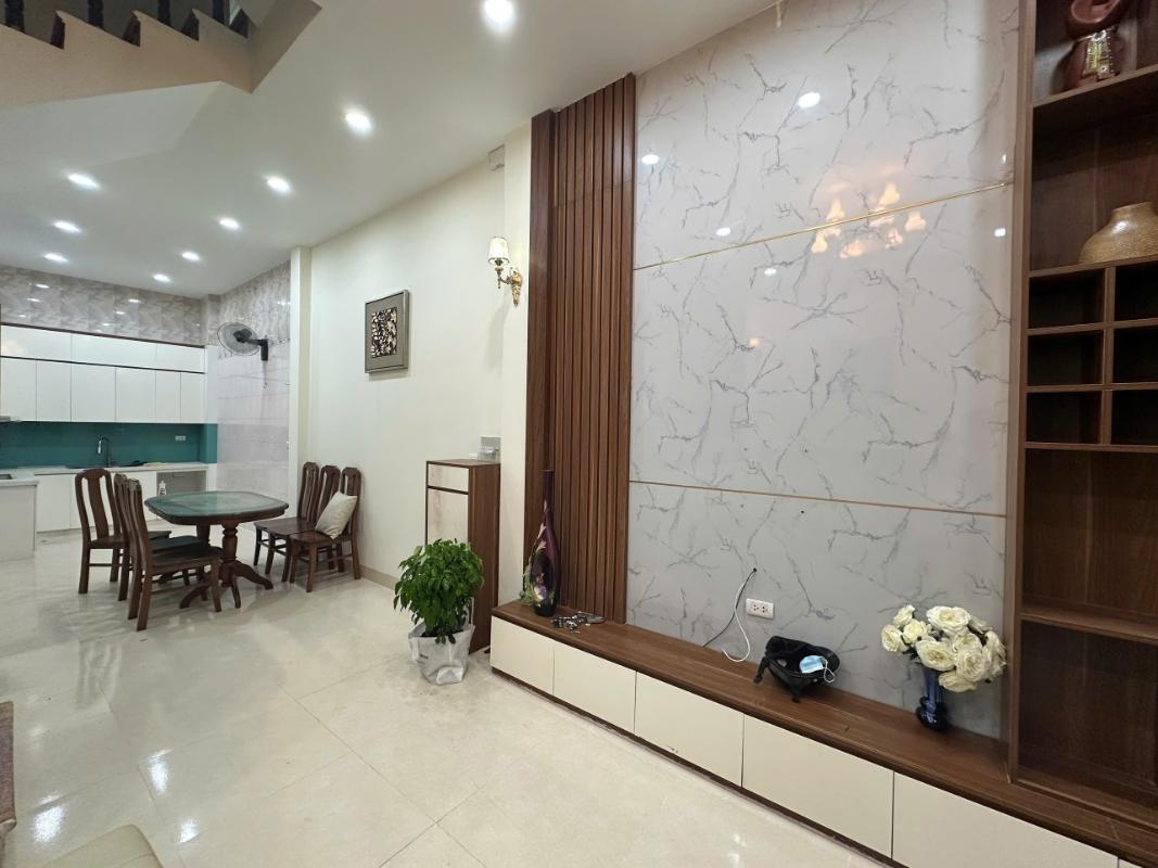 VỊ TRÍ ĐẮC ĐỊA QUẬN HOÀNG MAI – 45M2 – 7.6 TỶ – 15M RA MẶT PHỐ – NGÕ RỘNG THOÁNG SÁNG – NHÀ DÂN XÂY CHẮC CHẮN