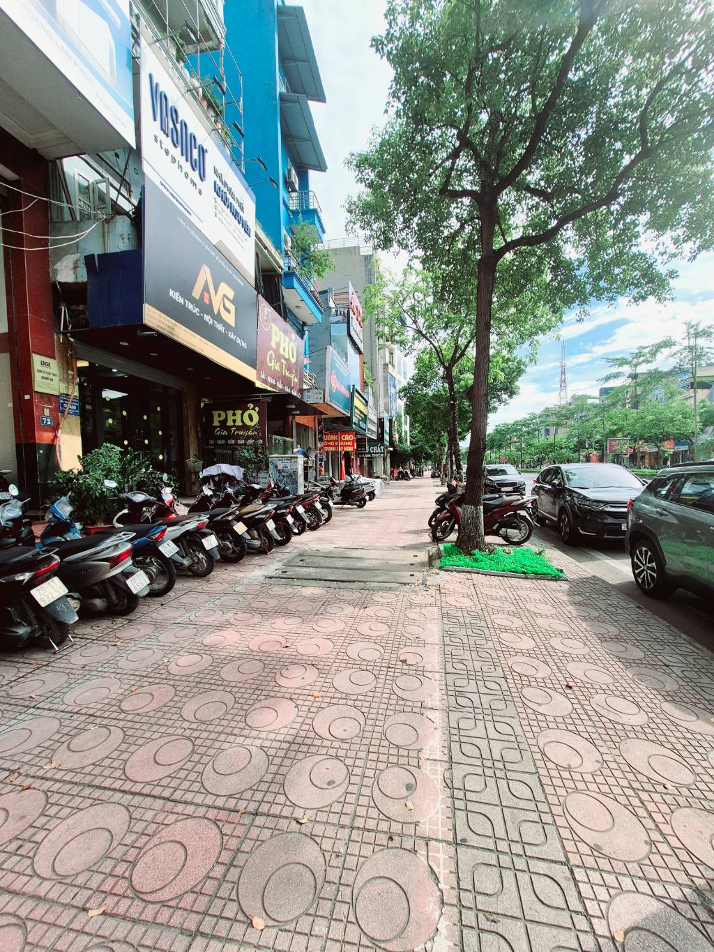 MẶT PHỐ NGUYỄN VĂN CỪ 33 tỷ 100m MẶT TIỀN 4m XÂY 7TẦNG, LONG BIÊN