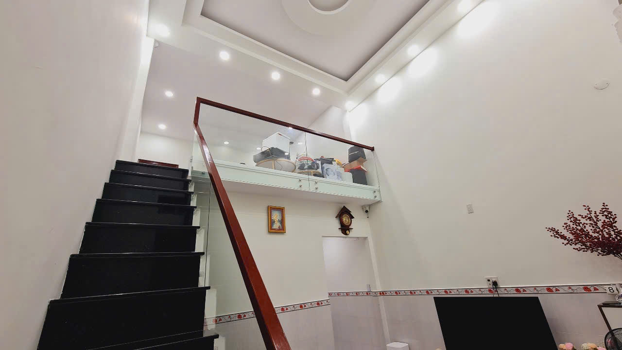Bán nhà đẹp gần chợ giá chỉ 2ty7 đường Dương Văn Nga Phường Vĩnh Hải, TP. Nha Trang, Khánh Hòa