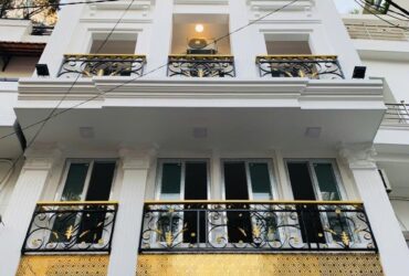 BÁN TÒA CHDV – HXH NGUYỄN TRÃI, P.3, Q.5 – DT 7X20M THU NHẬP 130TR/THÁNG