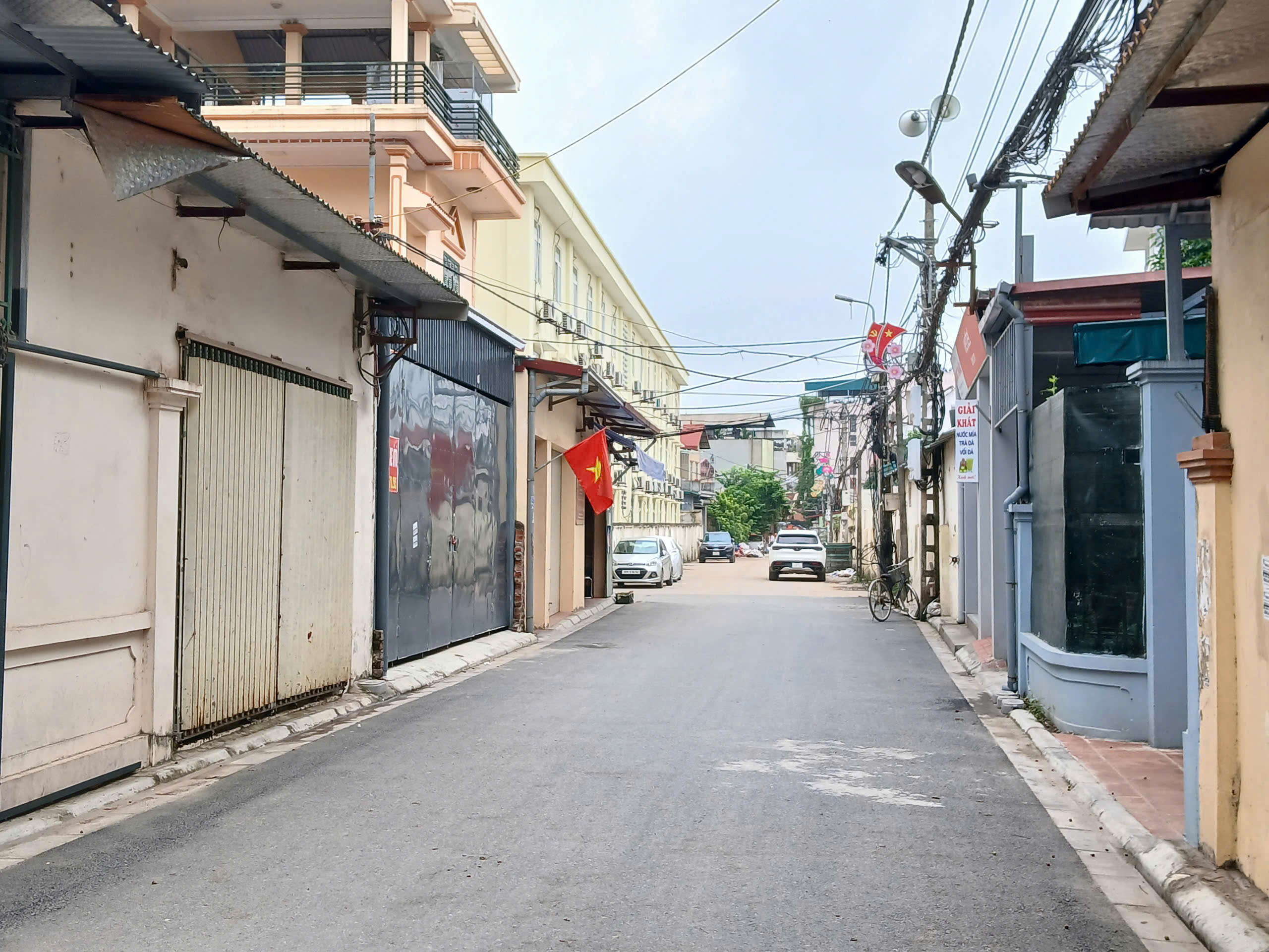 MẶT TIỀN 4M VUÔNG VẮN CHỈ 2.X TỶ – VÀI BƯỚC CHÂN LÀ TRƯỜNG HỌC