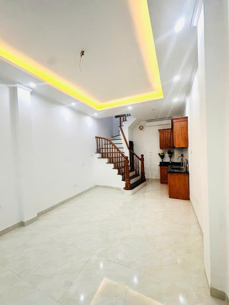 Hạ chào sốc 500tr còn 6.18 tỷ – HAI BÀ TRƯNG 4 TẦNG 3 PHÒNG NHỎ XINH