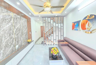 NHÀ ĐẸP VĨNH KHANG-NGỌC HỒI-4 TẦNG- CÓ SỔ ĐỎ CHỈ NHỈNH 5 TỶ