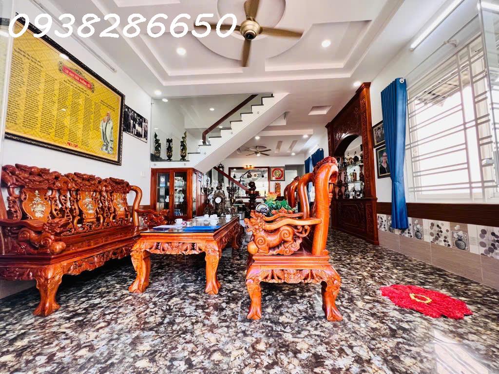 SIÊU PHẨM MẶT PHỐ – NỘI THẤT XỊN – NGANG BỀ THẾ 8M x 27M2 = 189M2 ,2PN,2WC ,  GIÁ 14 TỶ 750 TRIỆU