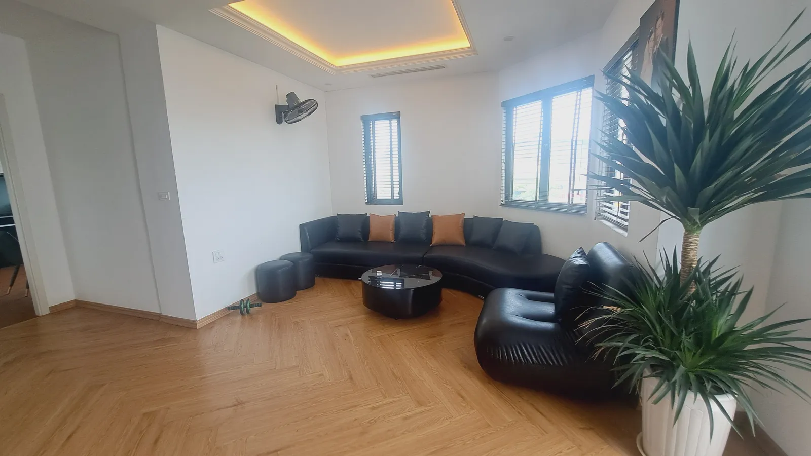 BÁN GẤP NHÀ 39m giá 5,9 tỷ PHỐ TRIỀU KHÚC THANH TRÌ