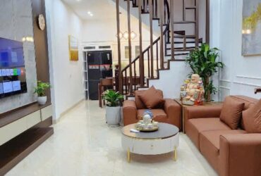 Nhà mới tinh Bùi Xương Trạch – Ngõ rộng- Sát ô tô- 35m2