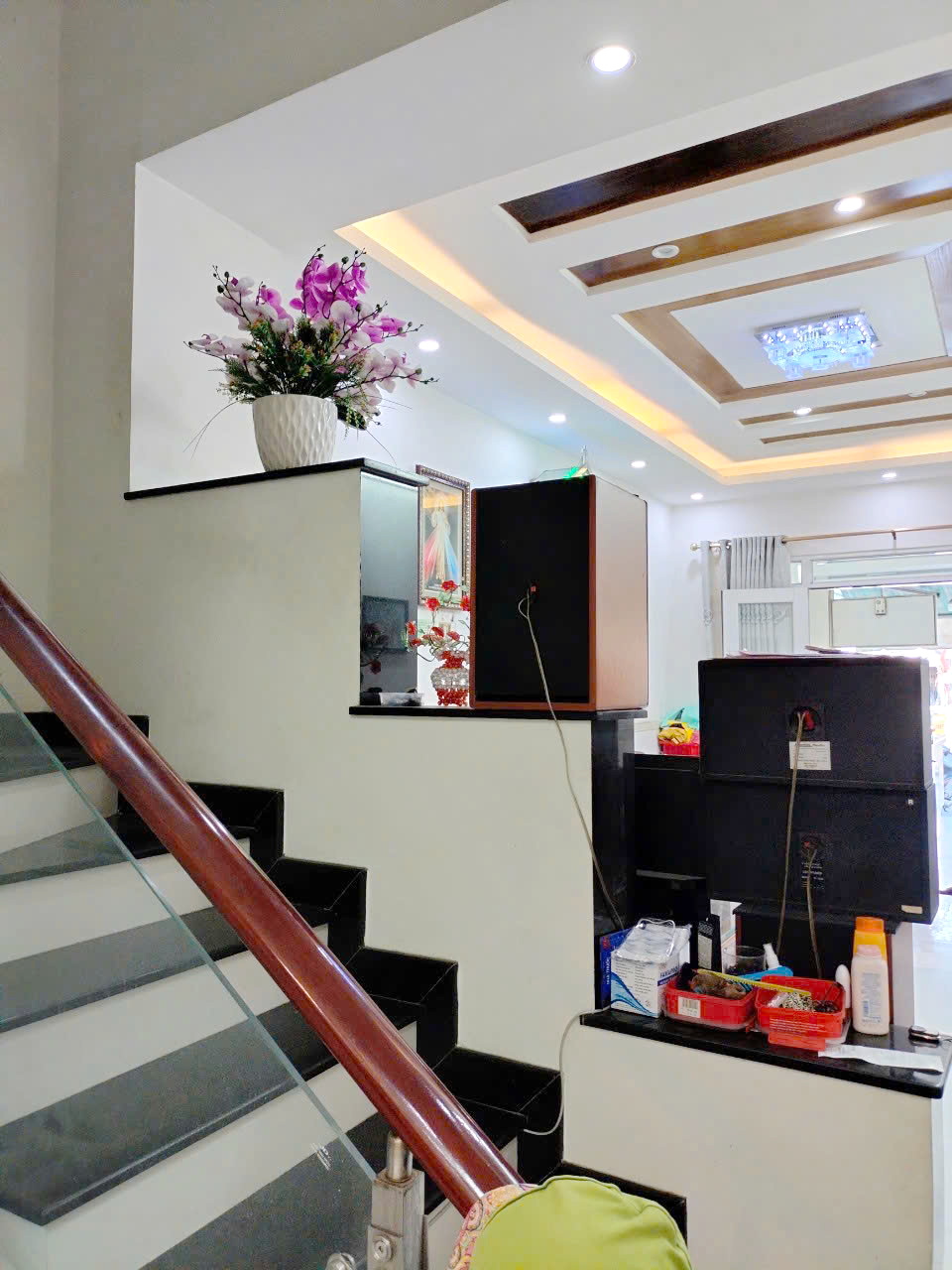Nhà 3.9x17m, mặt tiền Phạm Thế Hiển (số lẻ) P4Q8