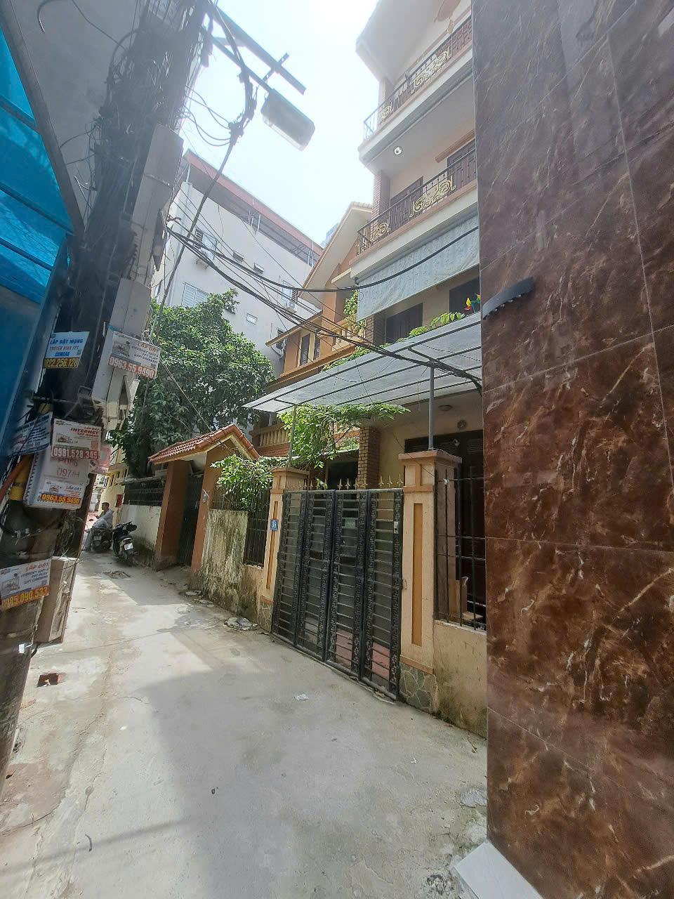 SỐC-BÁN NHÀ PHÚ DIỄN, BẮC TỪ LIÊM, HÀ NỘI-56M-4 TẦNG- NGÕ 3M THÔNG-GIÁ CHỈ 7,86 TỶ