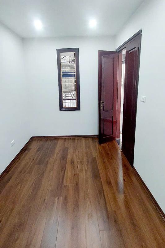 Bán nhà 5 tầng Dương Quảng Hàm, Cầu Giấy, Hà Nội, ô tô đỗ cửa chỉ 12 tỷ