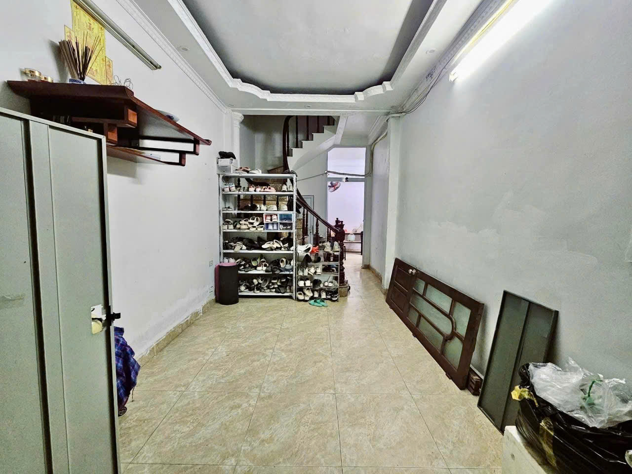 BÁN NHÀ Q. CẦU GIẤY, HÀ NỘI-38M-6 NGỦ-MẶT TIỀN 3.2M- GIÁ CHỈ 9 TỶ