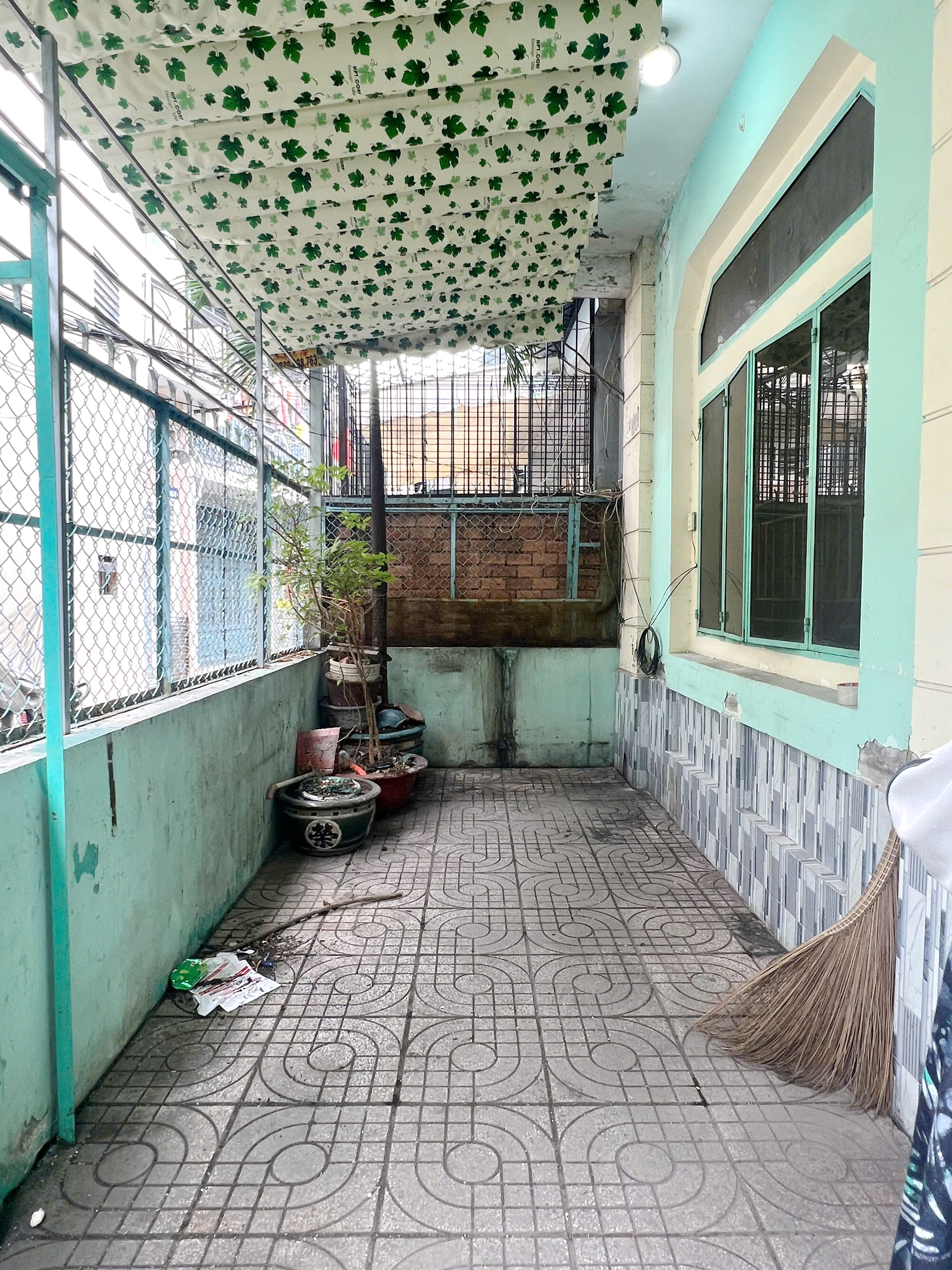 Nhà góc 2 tầng (7.7x13m) gần mặt tiền Dương Bá Trạc P1Q8. Giá 6.2 tỷ