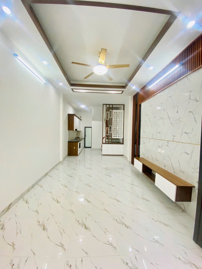 HIẾM -B.ÁN N.HÀ TT VĨNH HƯNG, HOÀNG MAI – Ô TÔ ĐỖ CỔNG -NHÀ MỚI KENG