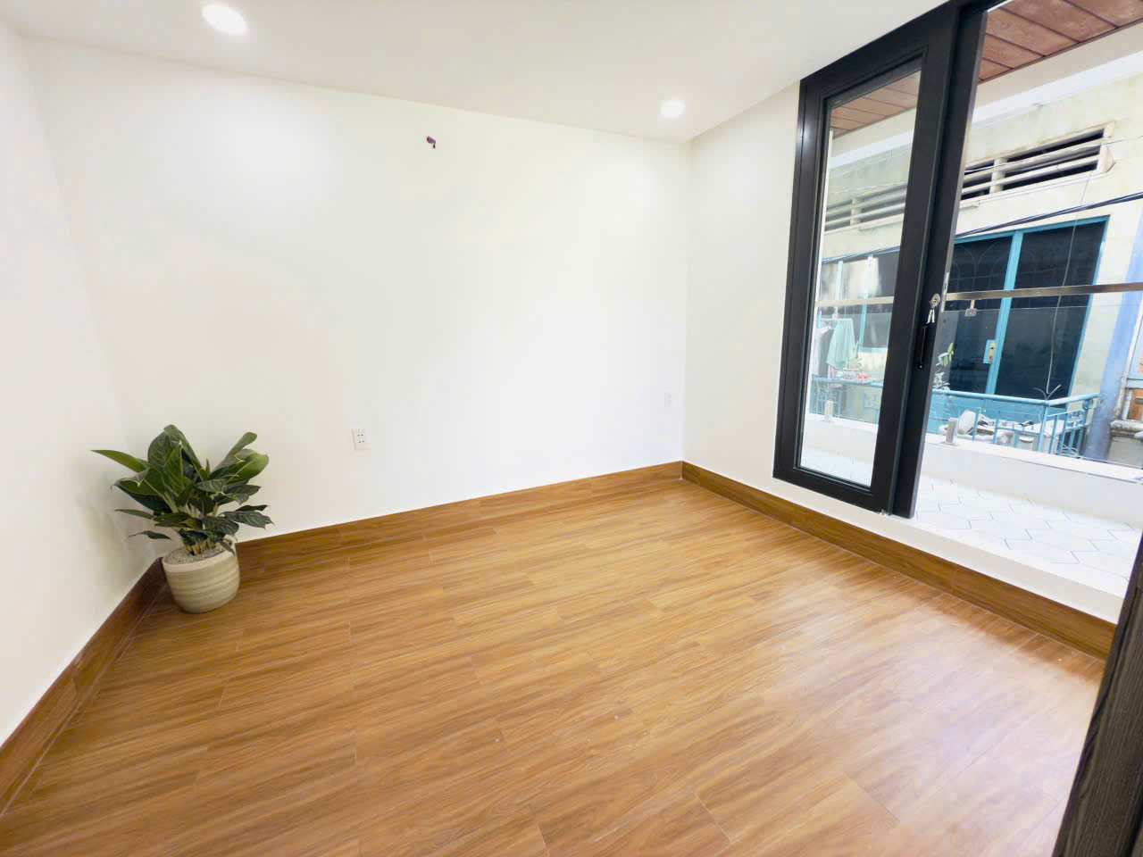 Bán nhà mới xây vào ở liền hẻm 466/6 Hưng Phú P9 Q8