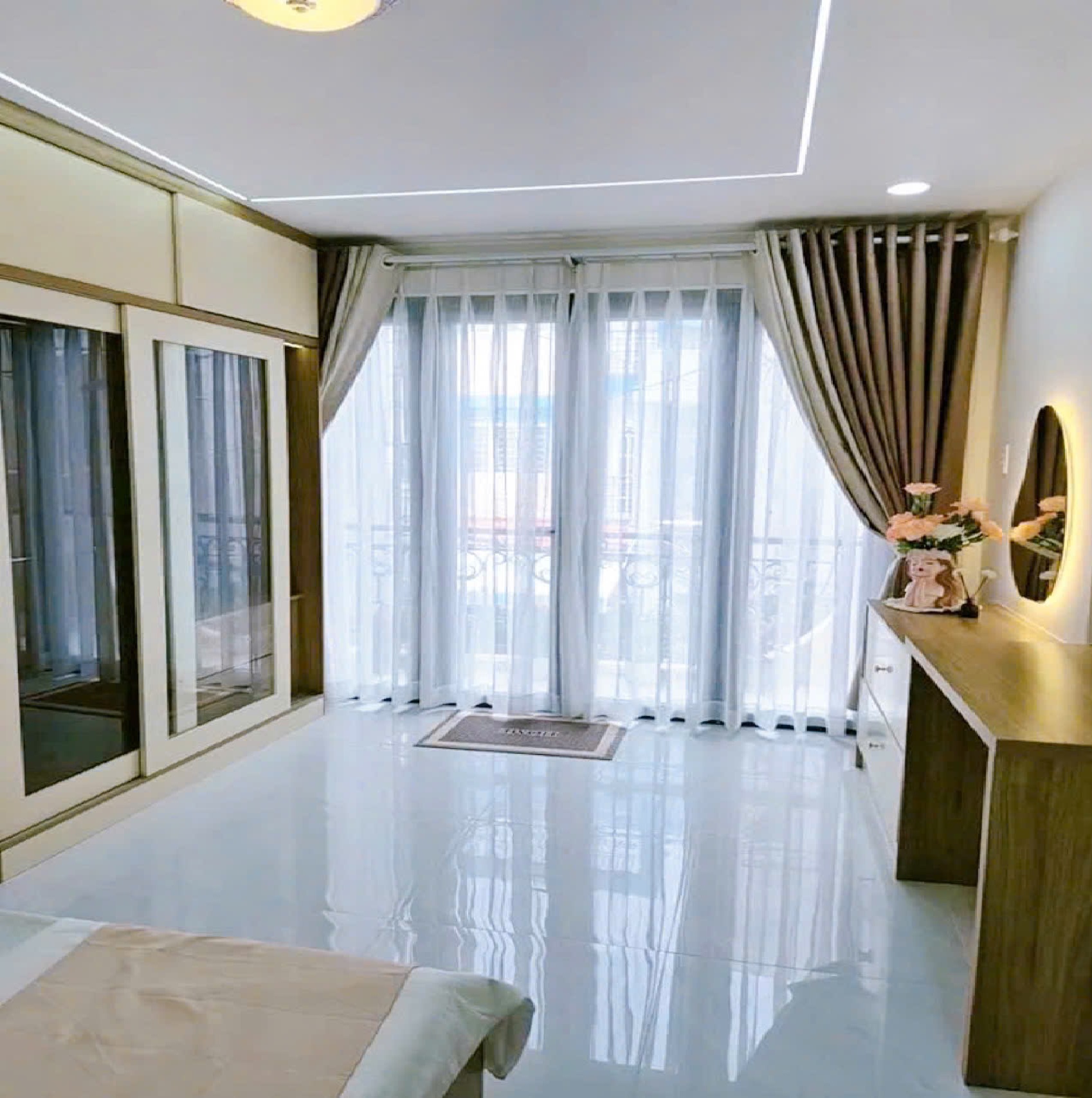 Bán nhà Quận Tân Bình, Lạc Long Quân, DT 3.6 x 7 m, Giá 4.65 tỷ