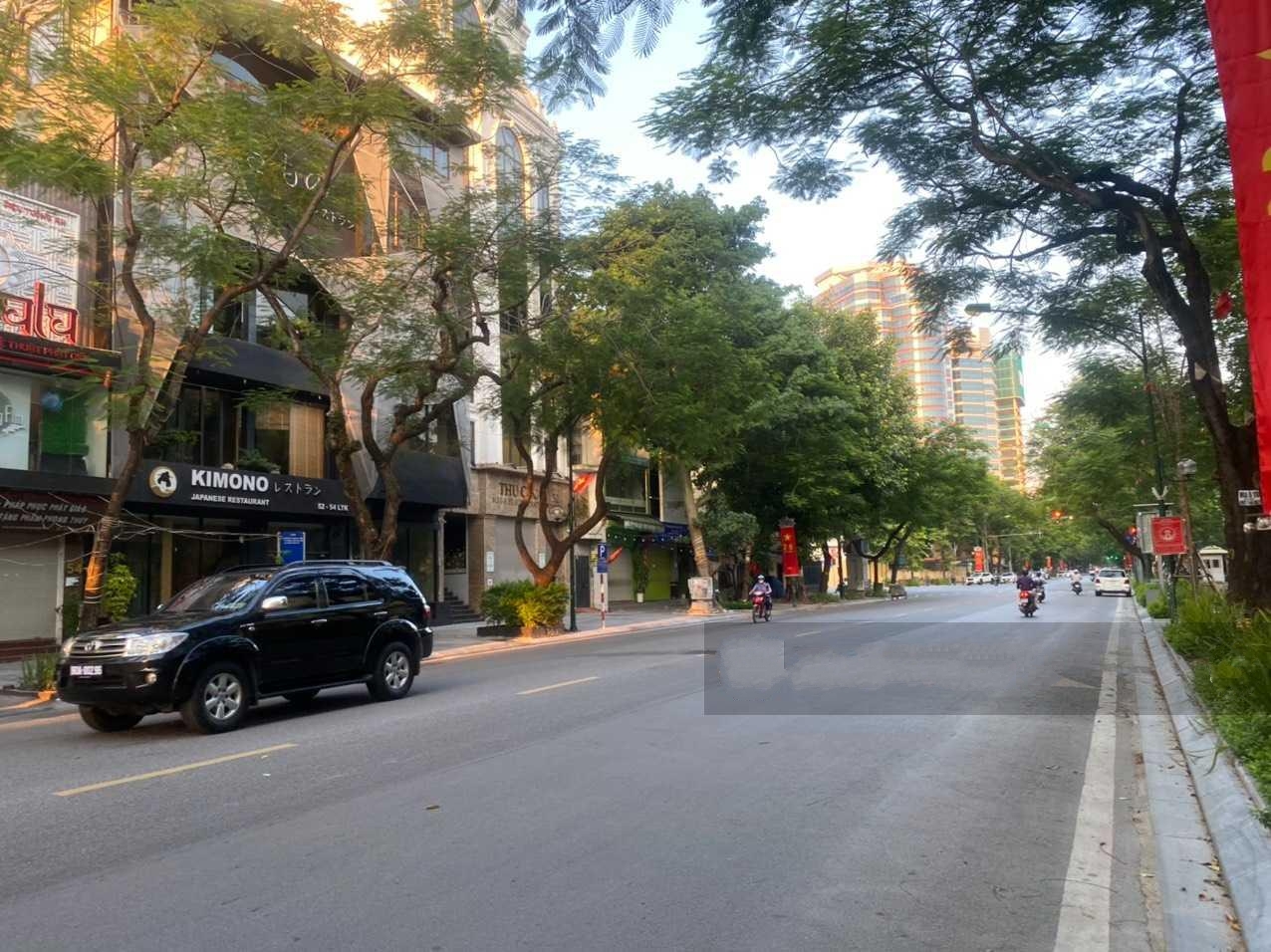 Siêu phẩm, đẳng cấp, thông số hoa hậu! Bán nhà MP Lý Thường Kiệt 135m2, mt 9m – 196 tỷ