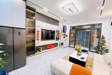 HIẾM!!! BÁN NHÀ NGUYỄN CHÁNH – CẦU GIẤY – 53M² – GIÁ 8,8 TỶ