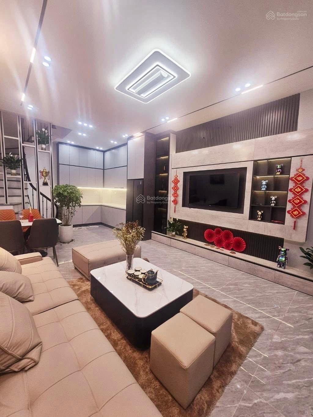 HIẾM!!! BÁN NHÀ NGUYỄN CHÁNH – CẦU GIẤY – 53M² – GIÁ 8,8 TỶ