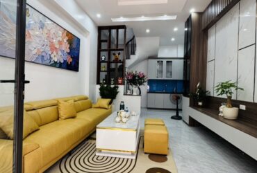 Bán nhà phố Khương Trung- Nhà mới, ở ngay- Ngõ thẳng tắp- 30m2