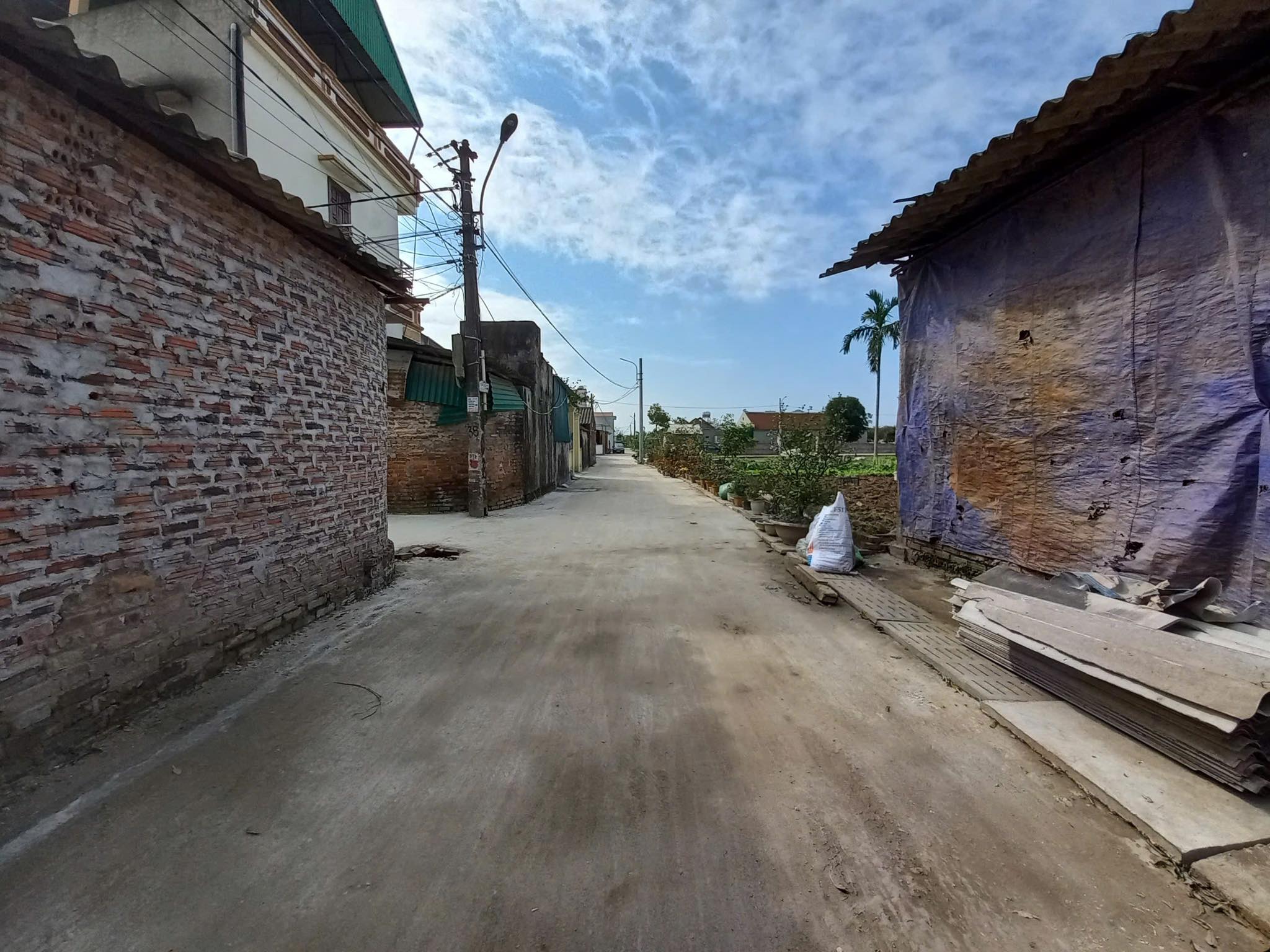 BÁN ĐẤT 41.2M2 BÌA TÂY ĐÌNH TRUNG XUÂN NỘN ĐÔNG ANH (THƯ LÂM MỚI) – CHỈ 3.X TỶ (X NHỎ)