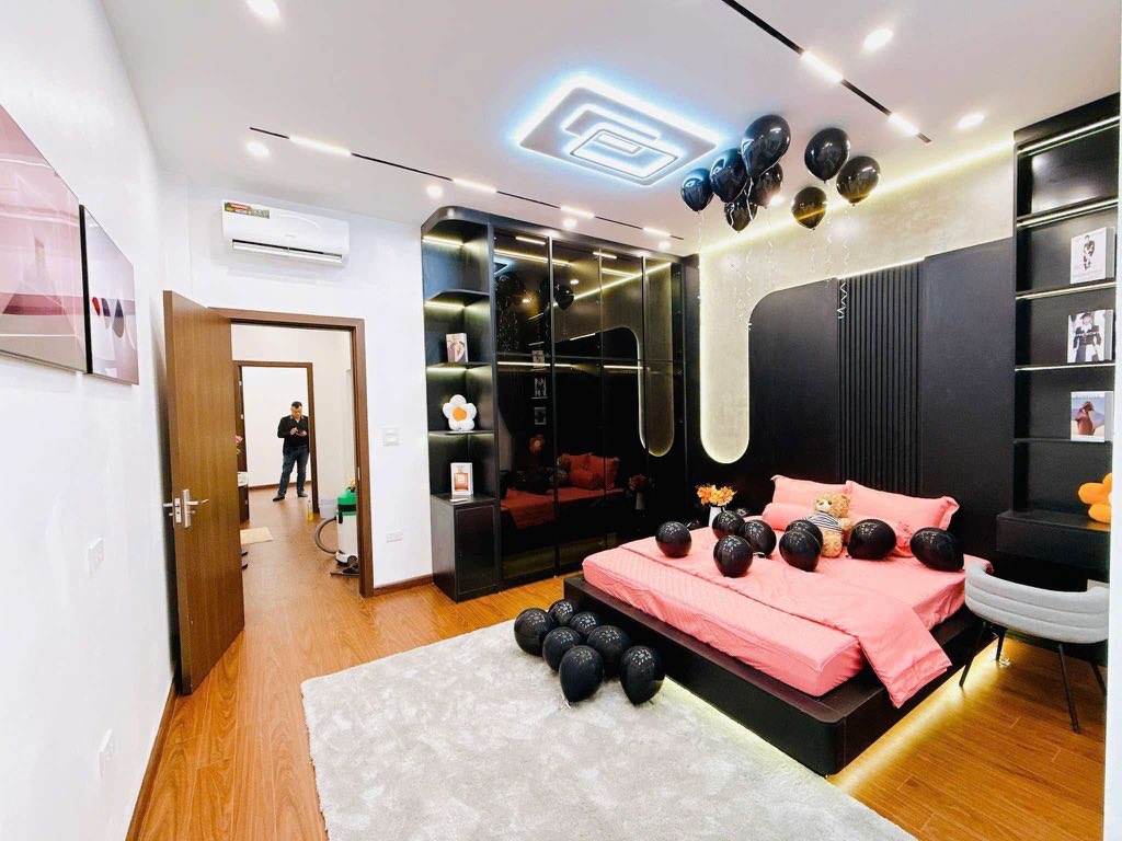 Nhà ĐẠI LA- 3 bước ra phố lớn-Hơn 11 tỷ!