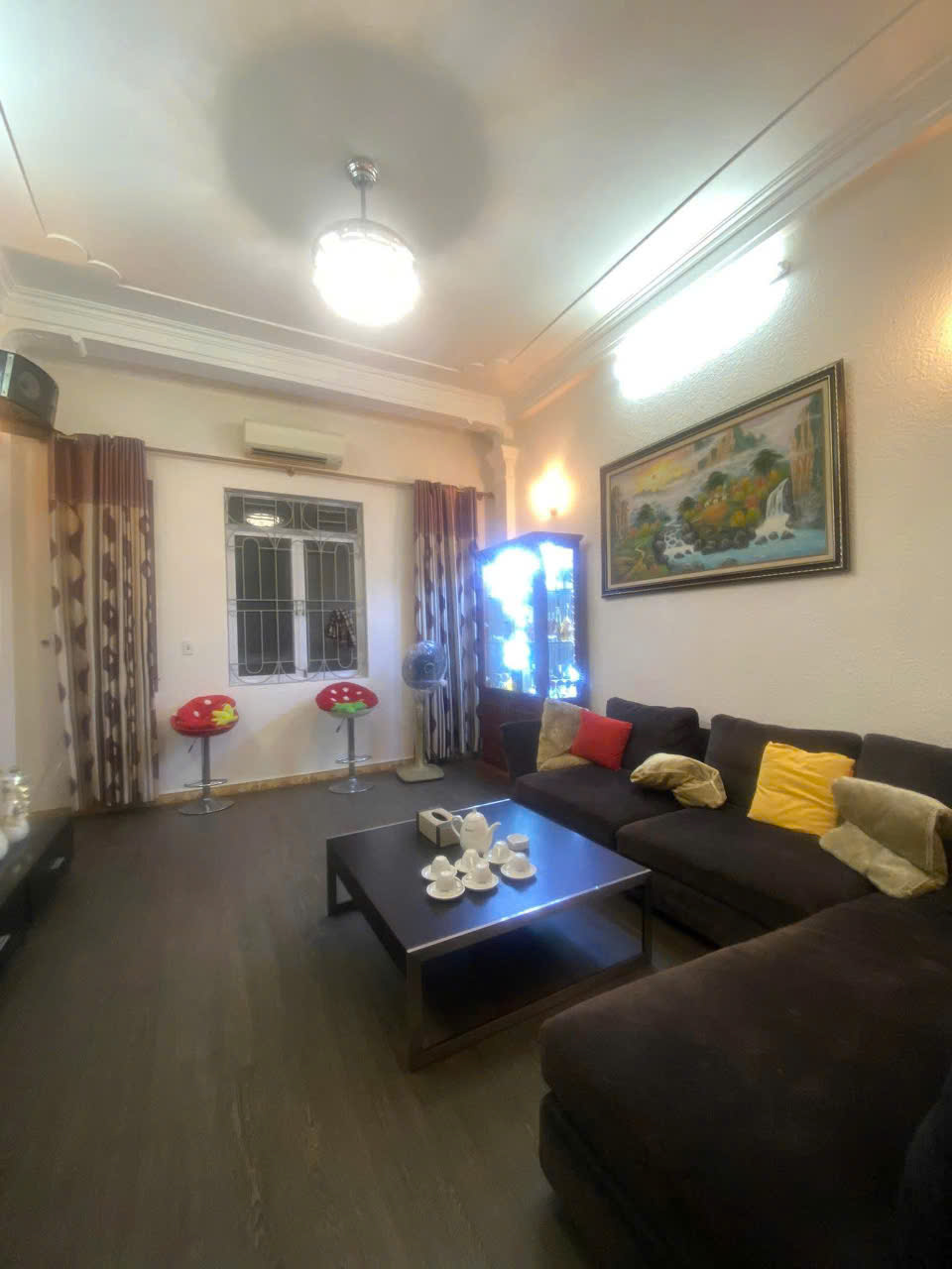 Bán nhà tây trà  40m², 6 tầng, 4PN, 4WC, Lĩnh Nam – 15 tỷ, sổ đỏ
 hoặc
 chinh chủ thiện chí bán  Nhà 6 tầng, 40m², 4PN, Lĩnh Nam, Hoàng Mai – 15 tỷ