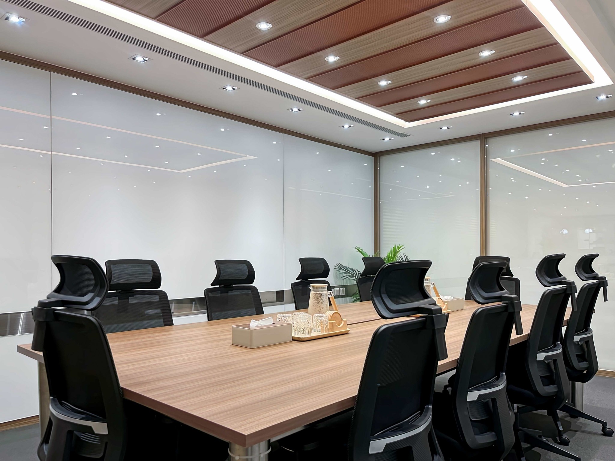 Hoa hậu Cầu Giấy, bán tòa căn góc 8 tầng, 200m2, chỉ 149 tỷ, phố Dịch Vọng Hậu