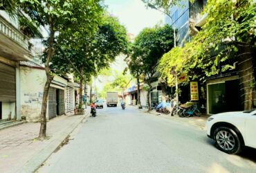 bán nhà Đức Giang, 80m, vỉa hè, 2 mặt ôtô tránh, cách cầu Đông Trù 300m