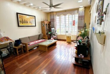 Nhà đẹp 50m 5 tầng phố Bồ Đề, Long Biên, Hà Nội