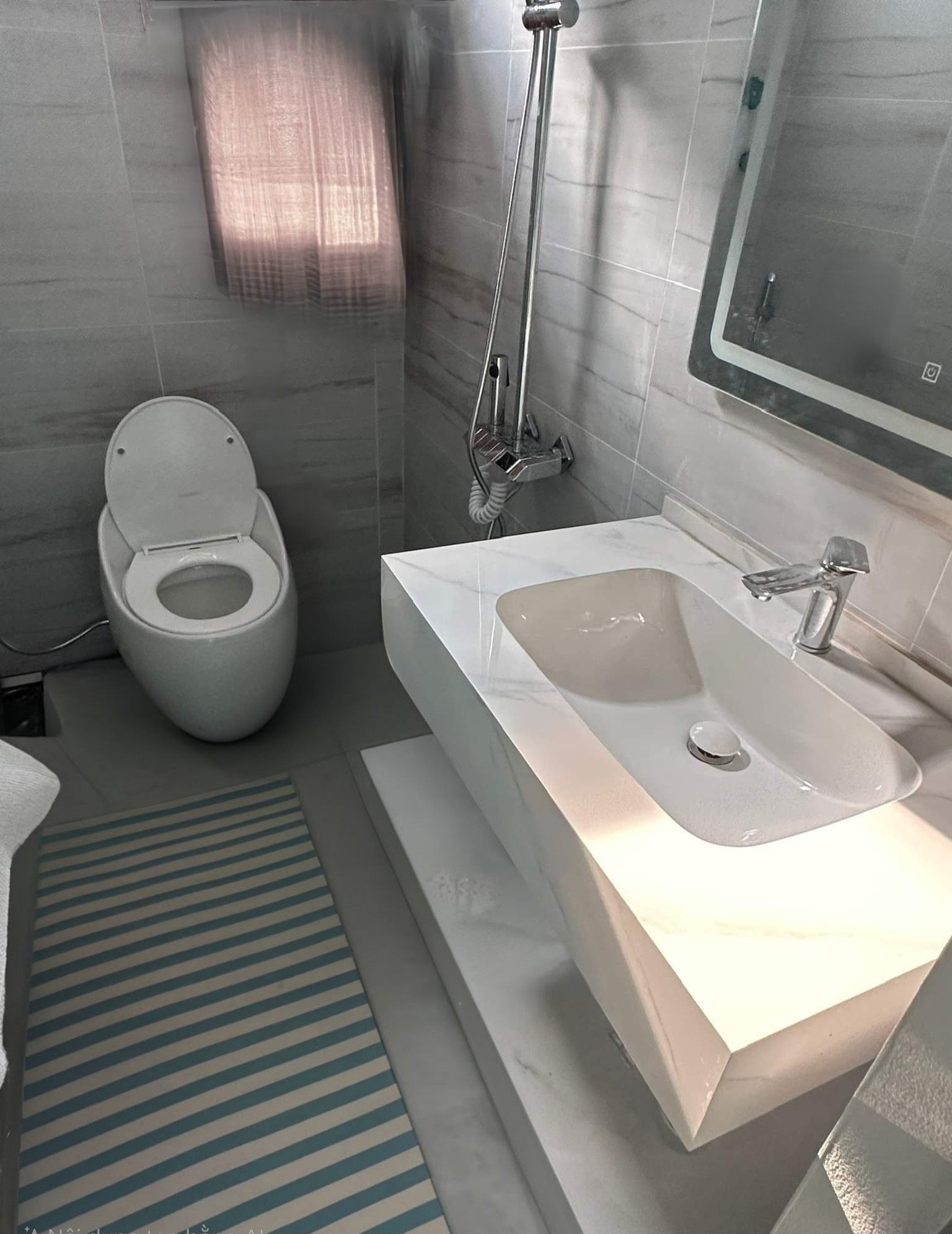 Cho thuê nhà mới, hai cửa đi, thang máy,vỉa hè, 111m2- 5T, Chùa Láng_44 Tr