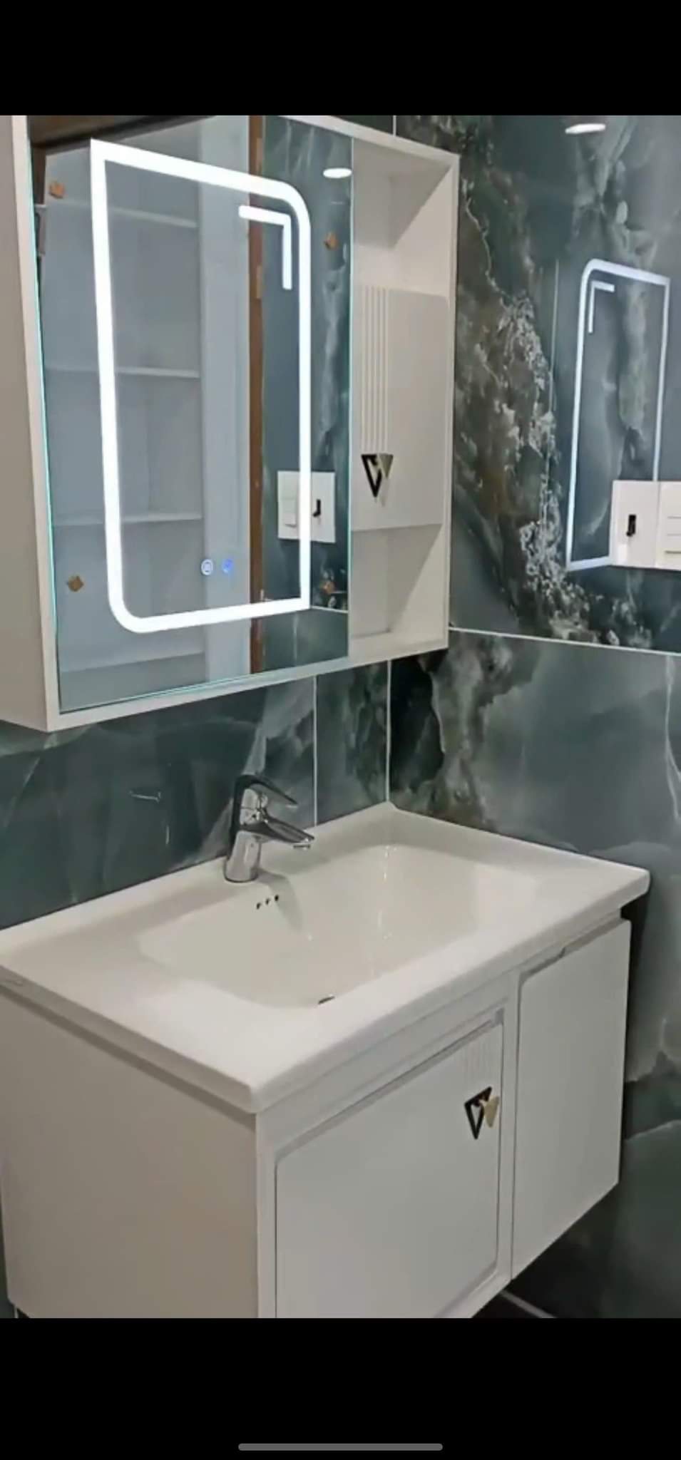 Mình cho thuê nhà mới, hai mặt tiền, Thụy Khuê, 106m2x 4T vỉa hè 31 Tr