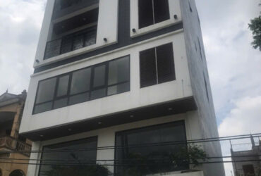 BAN NHÀ TRUNG TÂM HUYỆN , NGÕ NÔNG Ô TÔ ĐỖ CỬA 40m/ 5 TẦNG CHỈ 4 TỶ