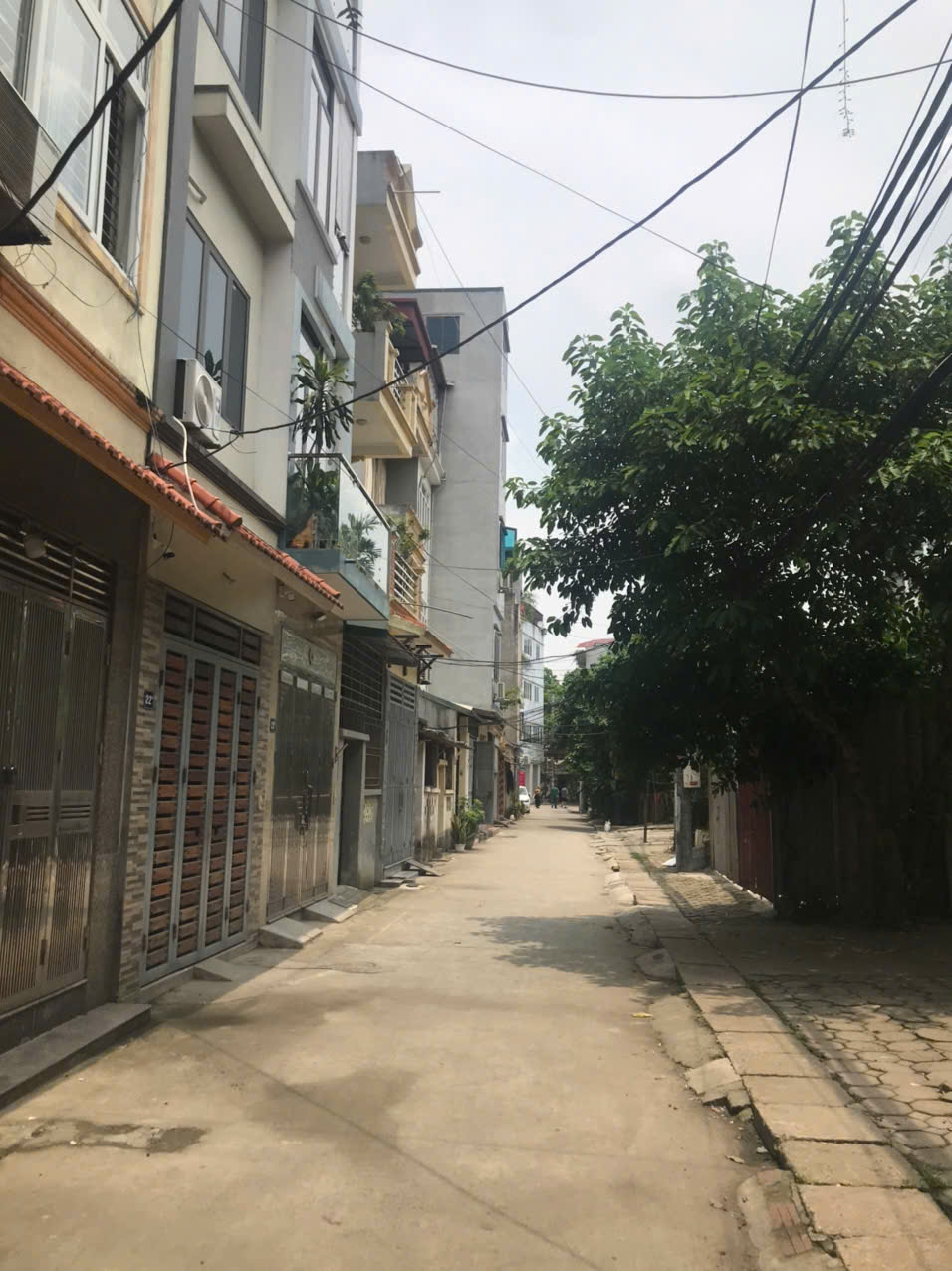 TT THANH TRÌ Ô TÔ ĐỖ CỬA, NGÕ NÔNG 40m 5 TẦNG, DÂN XÂY CHẮC CHẮN, THIẾT KẾ SANG, SỊN GIÁ HƠN 5 TỶ.