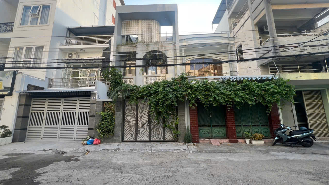 BÁN NHÀ MẶT TIỀN 3 TẦNG PHAN ĐÌNH PHÙNG, PHƯỜNG NHA TRANG (Vị trí đắc địa – Giá tốt)