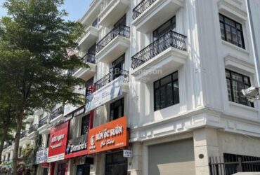 Bán Shophouse Xuân La 6 tầng, 101m2, mt 5m, sẵn nội thất thang máy, sdcc. Giá 39 tỷ