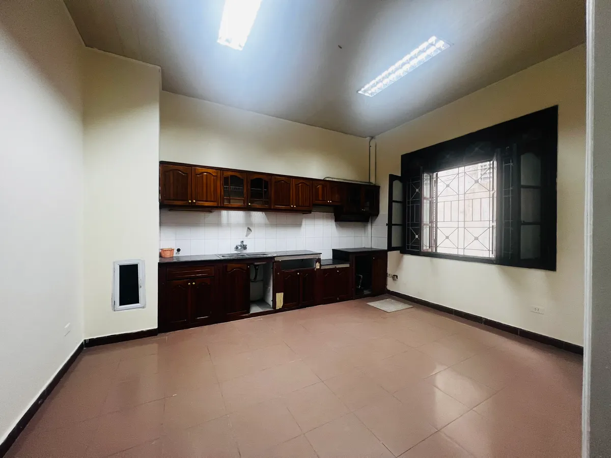 Bán nhà ngõ 663/133 Trương Định, Hoàng Mai, HN. 31m2 x 5 tầng, 4PN, sổ đỏ. Giá 7.35 tỷ. LH: 0987993153